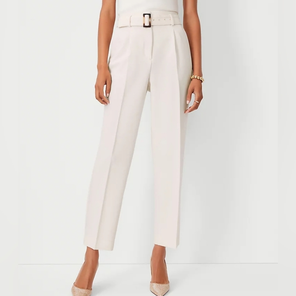 Ann Taylor The Belted Taper Pant Size 6 Color White NWT